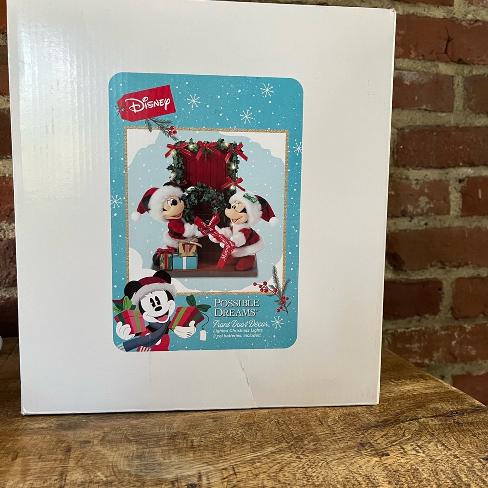 Department 56 front door decor Mickey, and Minnie new with tags - Picture 3 of 5